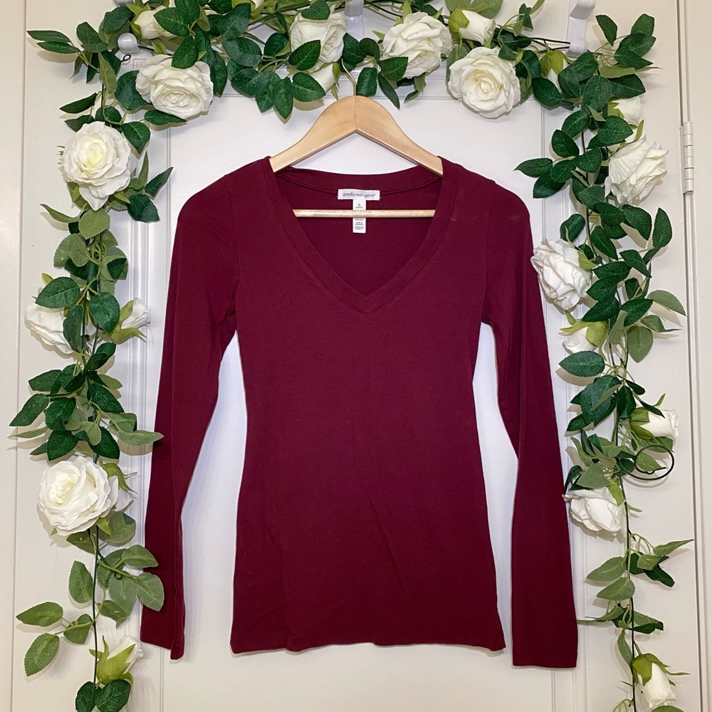 3/$30 Ambiance Burgundy V-Neck Top S